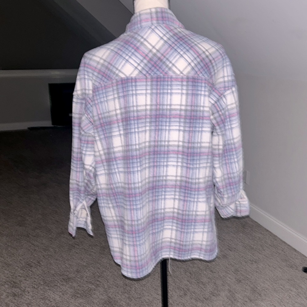 Colorful flannel. - Picture 2 of 3